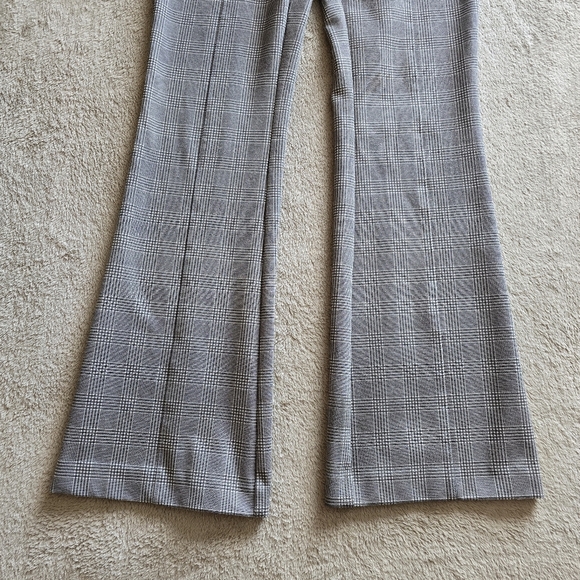 Ella Rafaella High Rise Button Detail Plaid Bootcut Pant size 8 - Picture 6 of 12